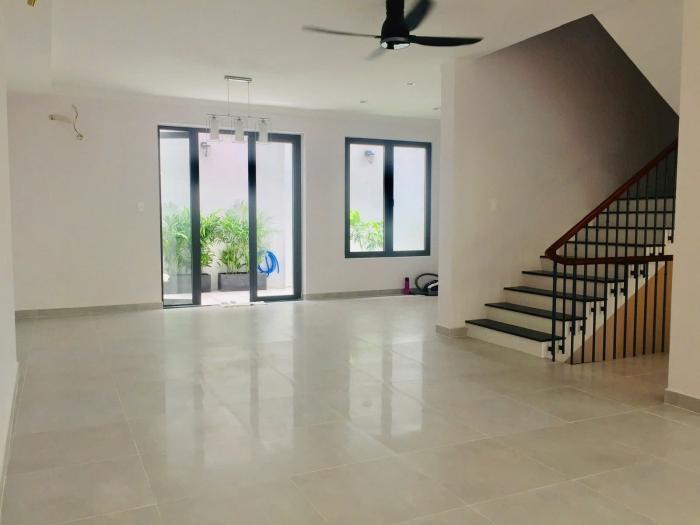 Cho thuê villa khu biệt thự Hà Đô gần đảo Kim Cương Quận 2
