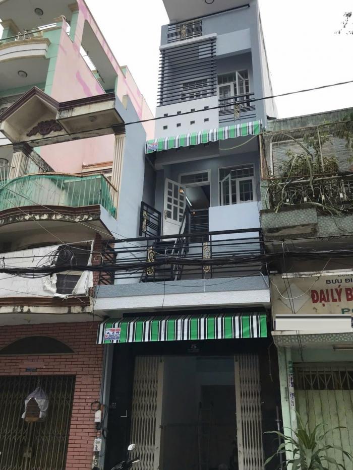 Cho thuê nhà mặt tiền đường số 3 khu Cư Xá Đô Thành quận 3
