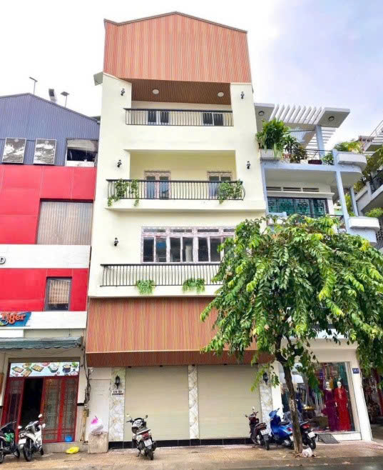 Cho thuê nhà mặt tiền đường Nguyễn Đình Chiểu Quận 3