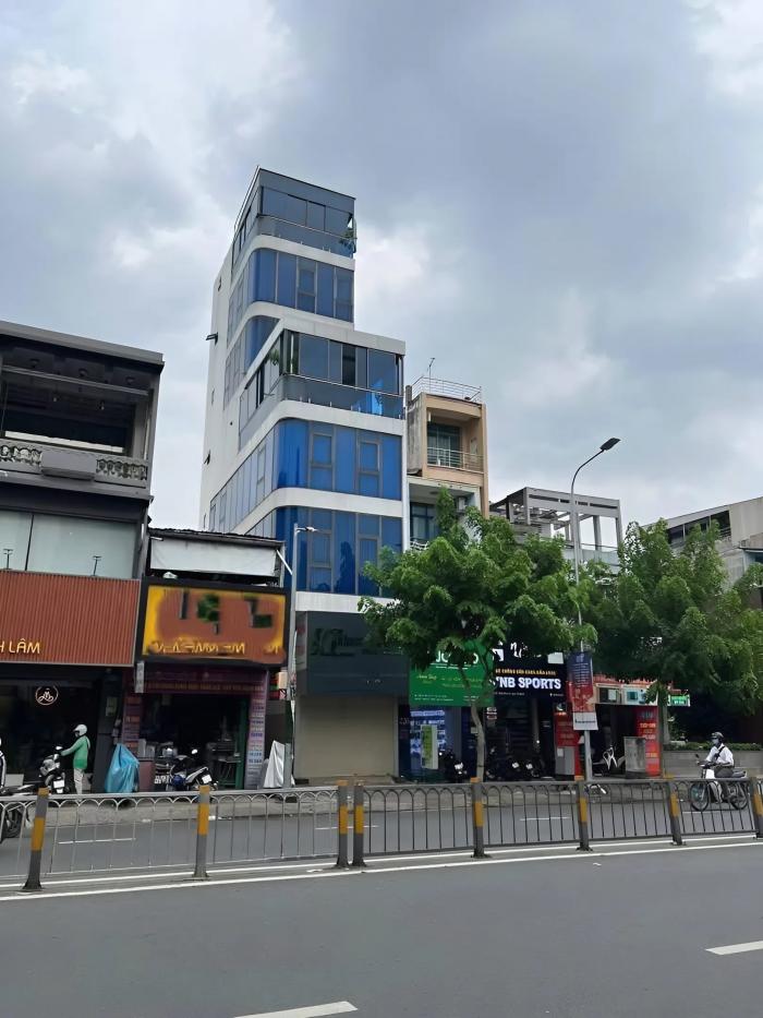 Cho thuê nhà mặt tiền đường Lý Thái Tổ Quận 3