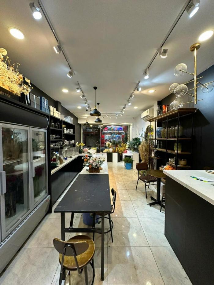 Cho thuê nhà mặt tiền đường Nguyễn Thiện Thuật