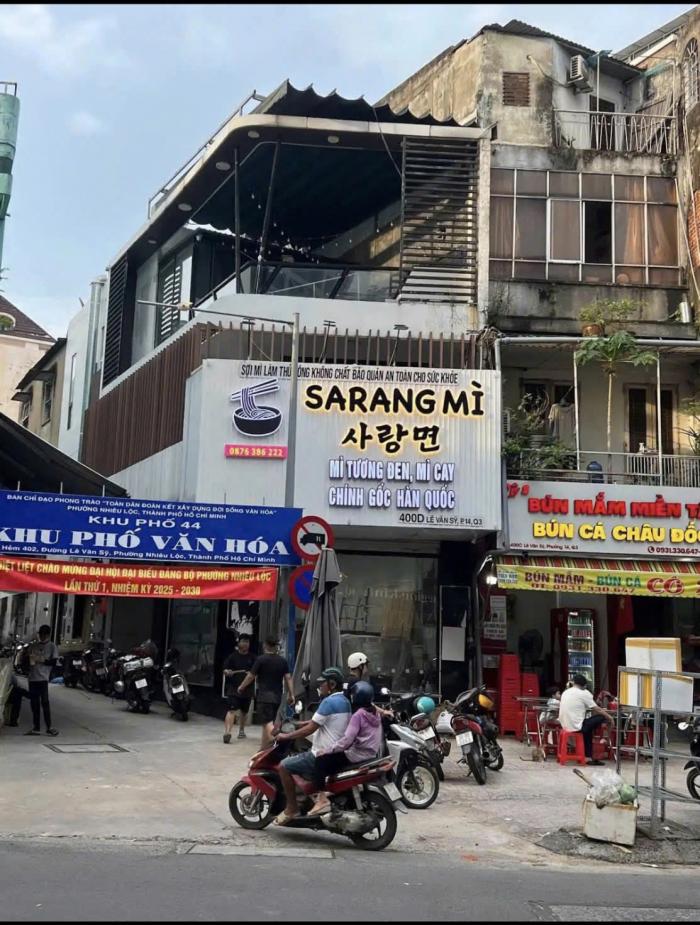 Cho thuê nhà góc 2 mặt tiền 400D Lê Văn Sỹ Quận 3