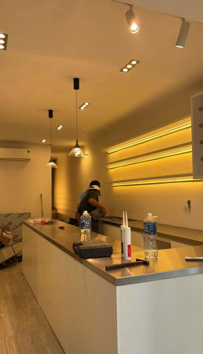 Cho thuê nhà mặt tiền 533 Nguyễn Đình Chiểu Quận 3
