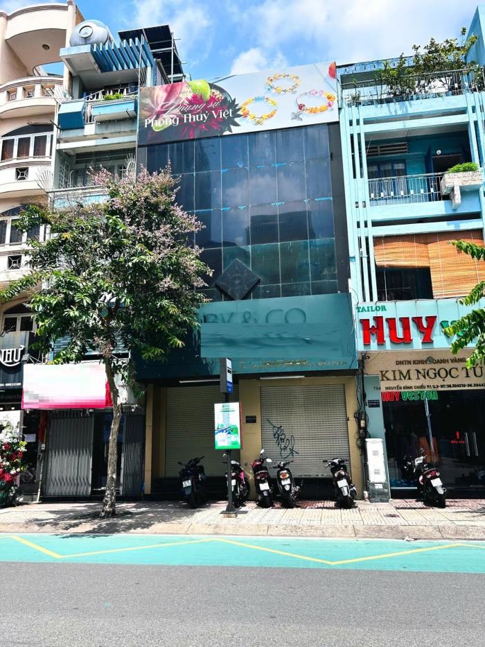 Cho thuê nhà mặt tiền 766-768 Nguyễn Đình Chiểu Quận 3