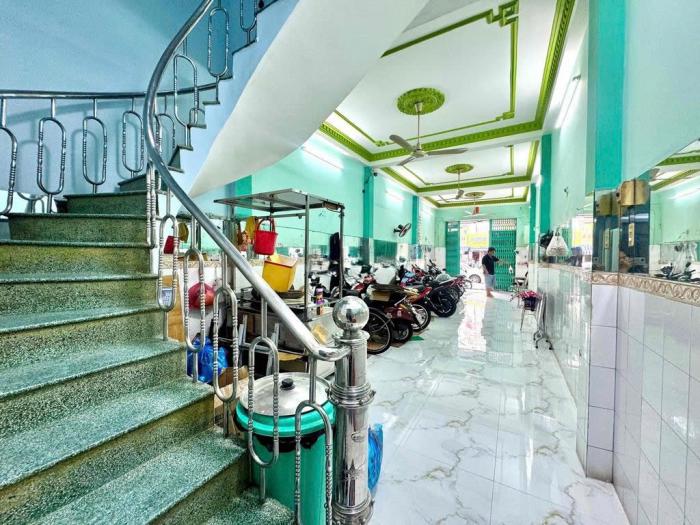 Cho thuê nhà mặt tiền 277 Võ Văn Tần Quận 3
