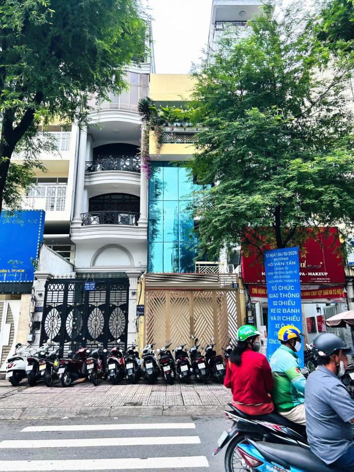 Cho thuê nhà mặt tiền 29 Võ Văn Tần Quận 3