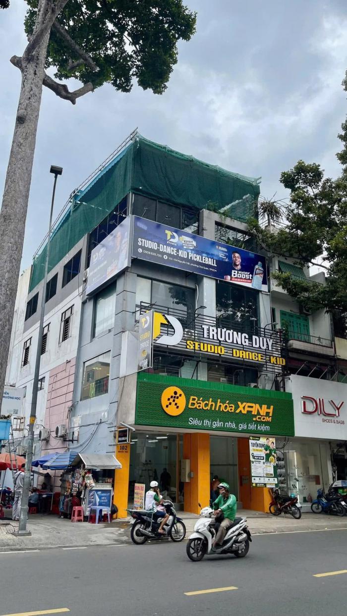Cho thuê nhà mặt tiền 104 Nguyễn Trãi Quận 5
