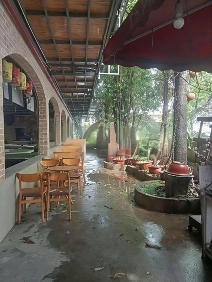 Cho thuê nhà mặt tiền đường Huỳnh Tấn Phát Quận 7