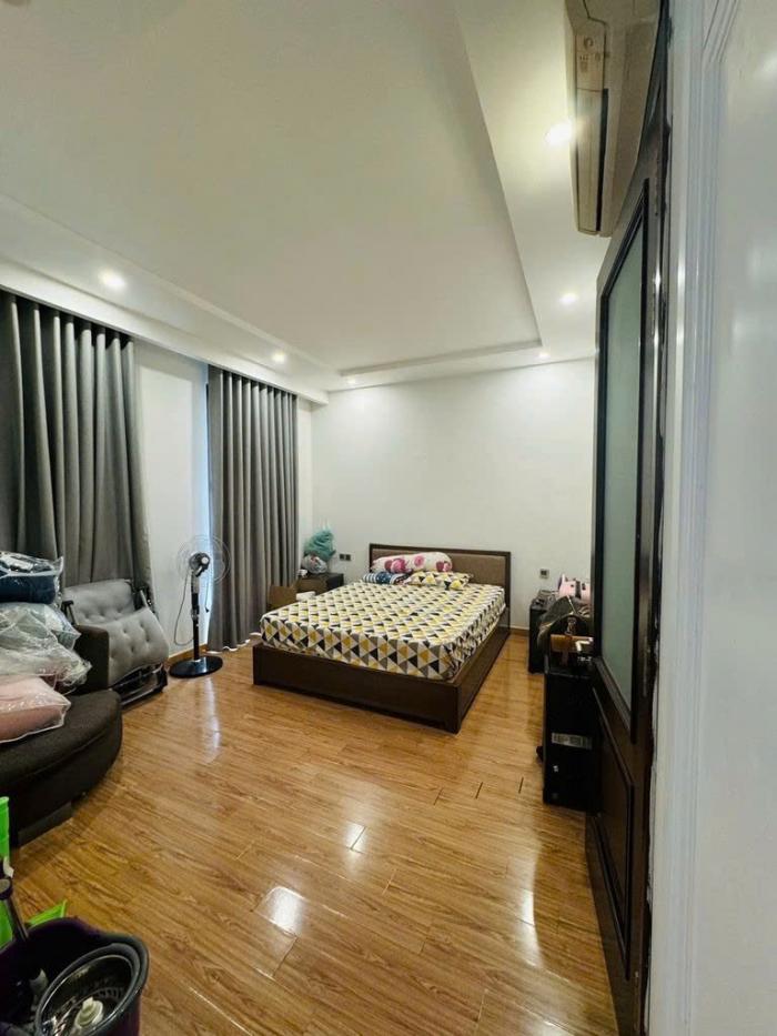Cho thuê nhà mặt tiền 11A Tân Mỹ Quận 7