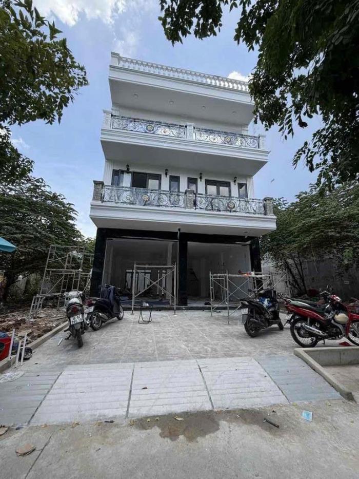 Cho thuê nhà mặt tiền đường Hương lộ 3 quận Bình Tân