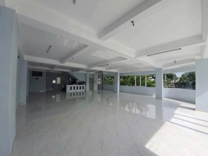 Cho thuê nhà góc 2 mặt tiền 357-359 Tên Lửa quận Bình Tân