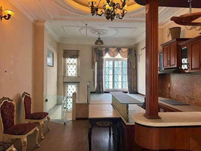 Cho thuê nhà mặt tiền 183B Nguyễn Văn Đậu quận Bình Thạnh