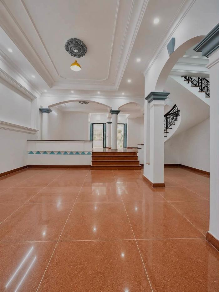 Cho thuê nhà mặt tiền số 9 đường số 13 (khu Miếu Nổi) quận Bình Thạnh