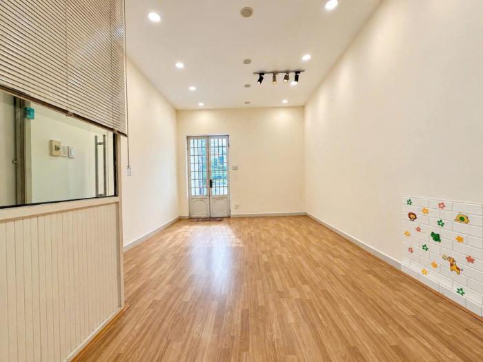Cho thuê nhà mặt tiền 98 Nguyên Hồng quận Bình Thạnh
