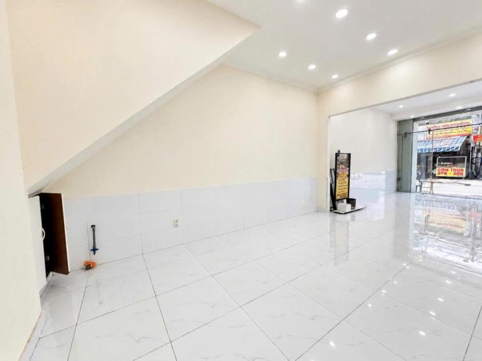 Cho thuê nhà mặt tiền 98 Nguyên Hồng quận Bình Thạnh