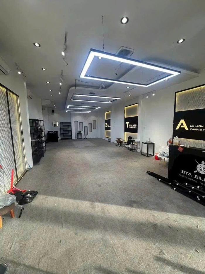 Cho thuê nhà mặt tiền 400A-402 Điện Biên Phủ quận Bình Thạnh