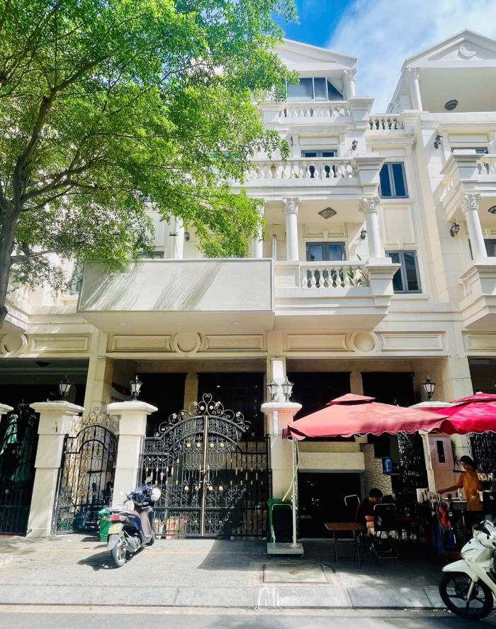 Cho thuê nhà mặt tiền đường số 6 khu Cityland Park Hills