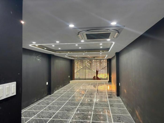 Cho thuê nhà mặt tiền đường số 8 quận Gò Vấp