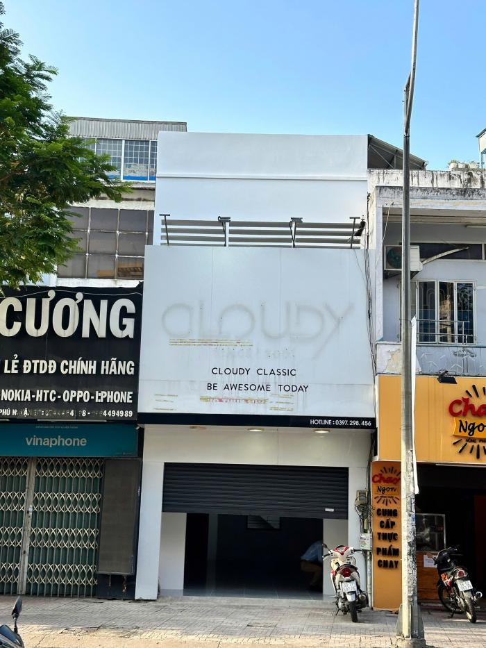 Cho thuê nhà mặt tiền đường Lê Văn Sỹ quận Phú Nhuận