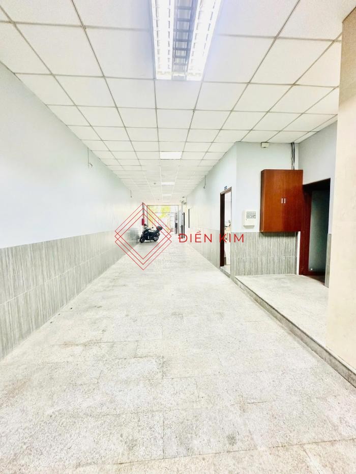 Cho thuê nhà mặt tiền đường Hoàng Diệu quận Phú Nhuận