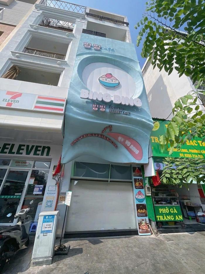 Cho thuê nhà mặt tiền đường Phan Xích Long quận Phú Nhuận