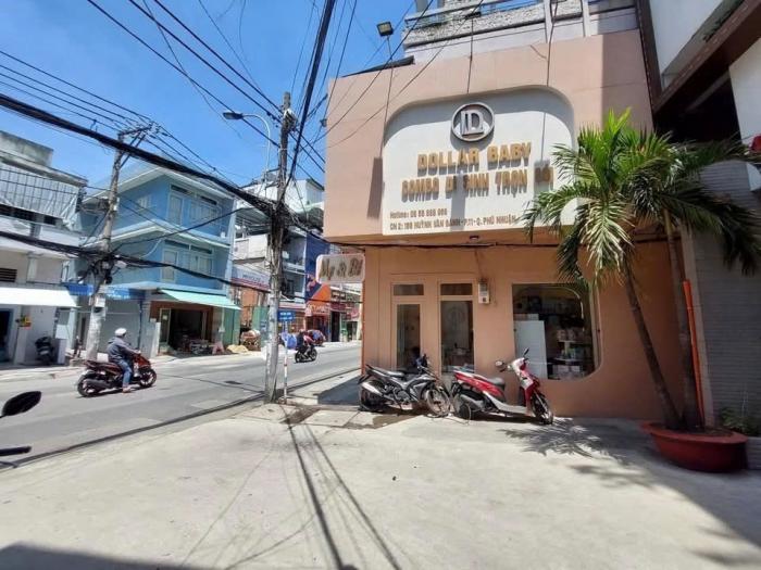 Cho thuê nhà mặt tiền đường Huỳnh Văn Bánh quận Phú Nhuận