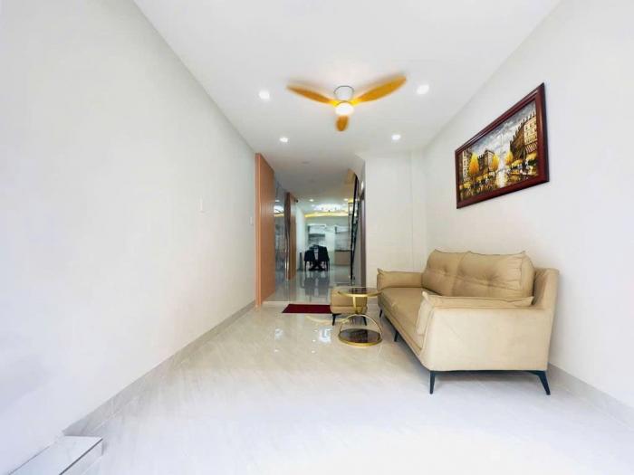 Cho thuê nhà mặt tiền 127 Phùng Văn Cung quận Phú Nhuận