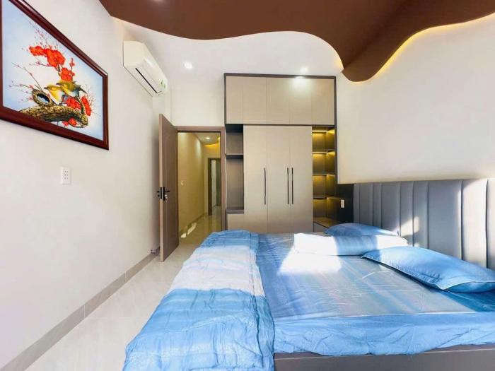 Cho thuê nhà mặt tiền 127 Phùng Văn Cung quận Phú Nhuận