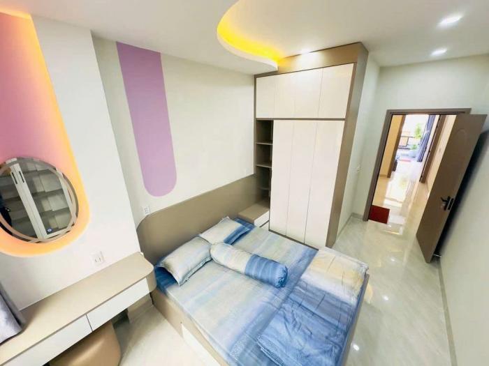 Cho thuê nhà mặt tiền 127 Phùng Văn Cung quận Phú Nhuận