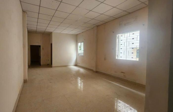 Cho thuê nhà góc 2 mặt tiền 200 Hồ Văn Huê quận Phú Nhuận