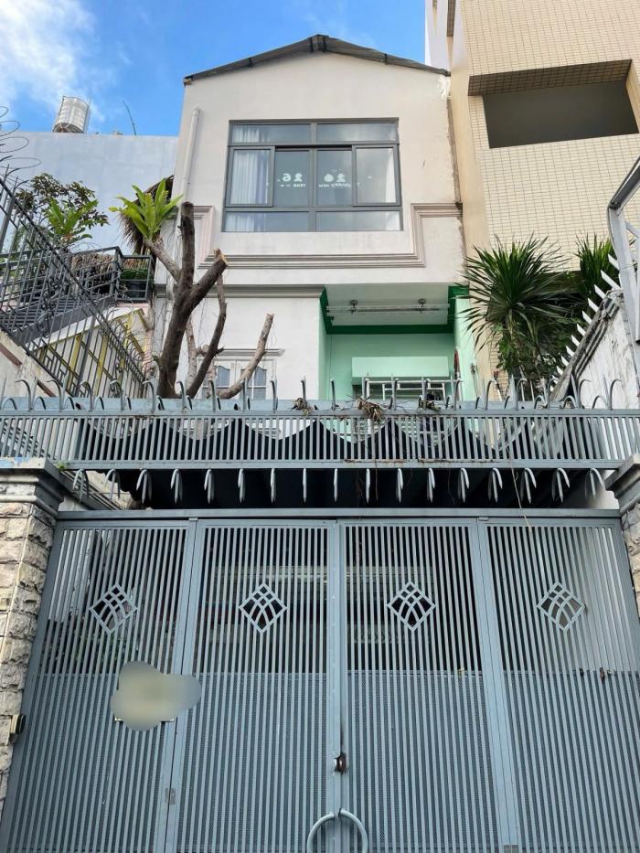 Cho thuê nhà mặt tiền 1D Trần Hữu Trang quận Phú Nhuận
