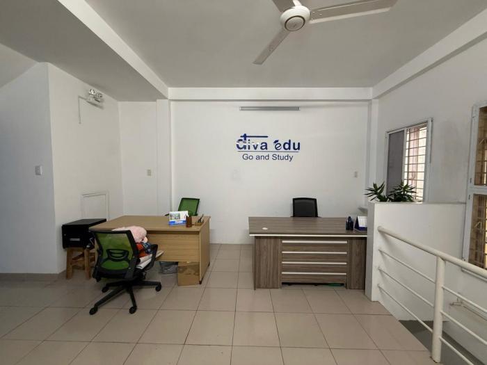 Cho thuê nhà mặt tiền 131D Hoa Lan quận Phú Nhuận