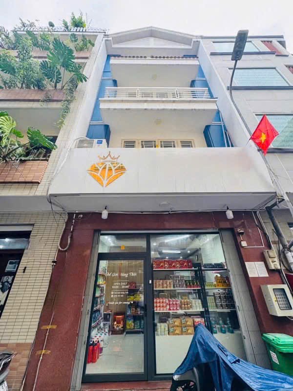 Cho thuê nhà mặt tiền số 4 Hoa Huệ quận Phú Nhuận