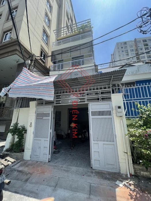 Cho thuê nhà mặt tiền đường Tản Viên quận Tân Bình