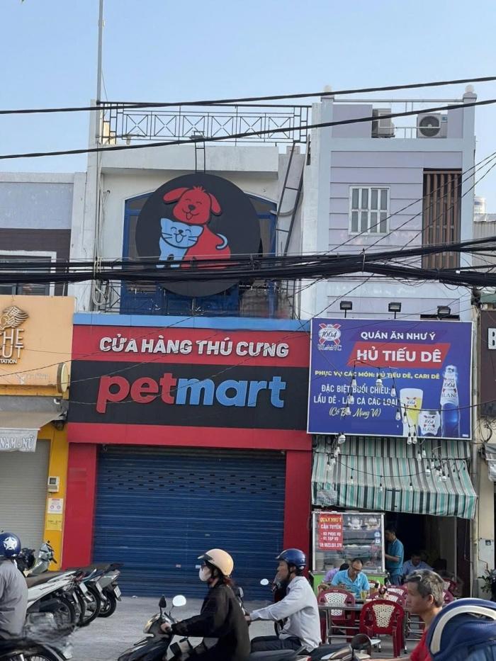 Cho thuê nhà mặt tiền đường Cách Mạng Tháng 8 quận Tân Bình