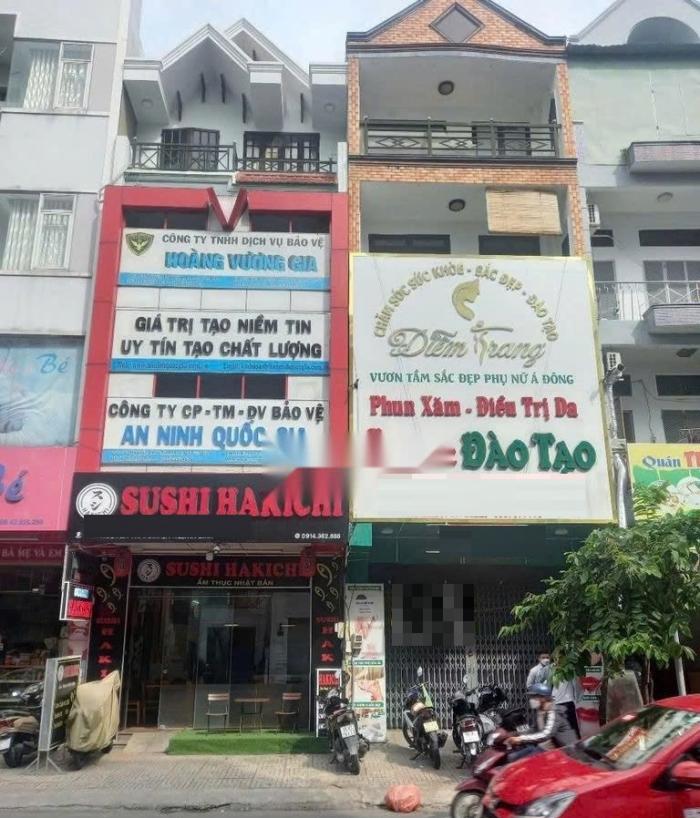 Cho thuê nhà mặt tiền đường Nguyễn Thái Bình quận Tân Bình