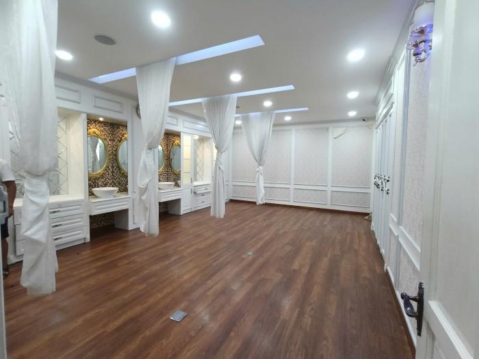 Cho thuê nhà mặt tiền đường Núi Thành, cho thuê nhà mặt tiền quận Tân Bình