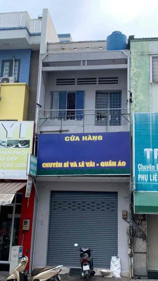Cho thuê nhà mặt tiền đường Lạc Long Quân quận Tân Bình