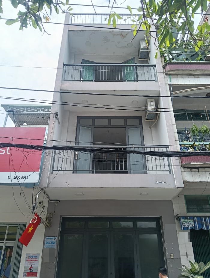 Cho thuê nhà mặt tiền đường Bế Văn Đàn quận Tân Bình
