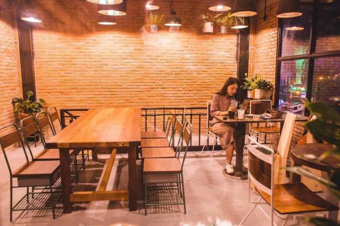 Cho thuê nhà mặt tiền quận Tân Bình đường Nguyễn Hồng Đào