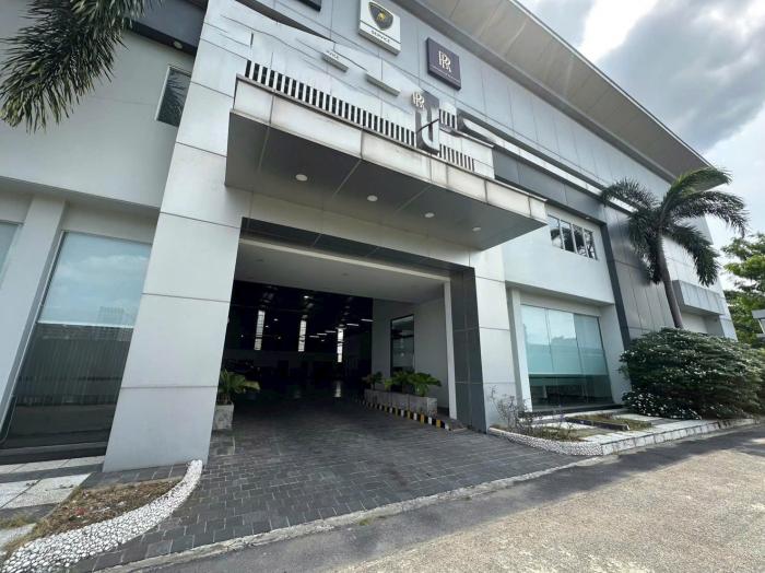 Cho thuê nhà mặt tiền đường Cộng Hòa