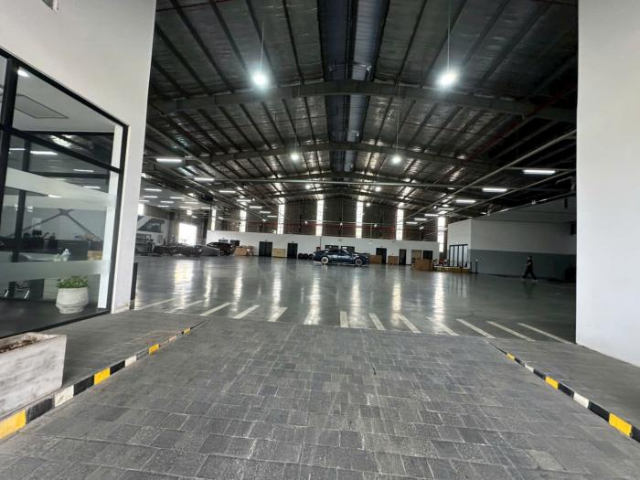 Cho thuê nhà mặt tiền đường Cộng Hòa