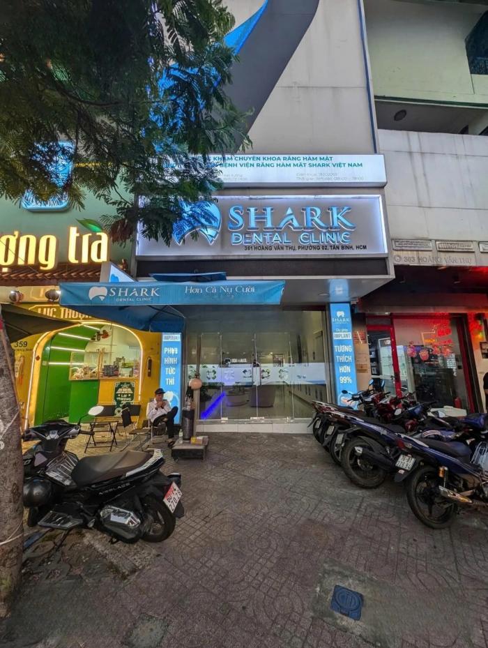 Cho thuê nhà mặt tiền đường Hoàng Văn Thụ quận Tân Bình