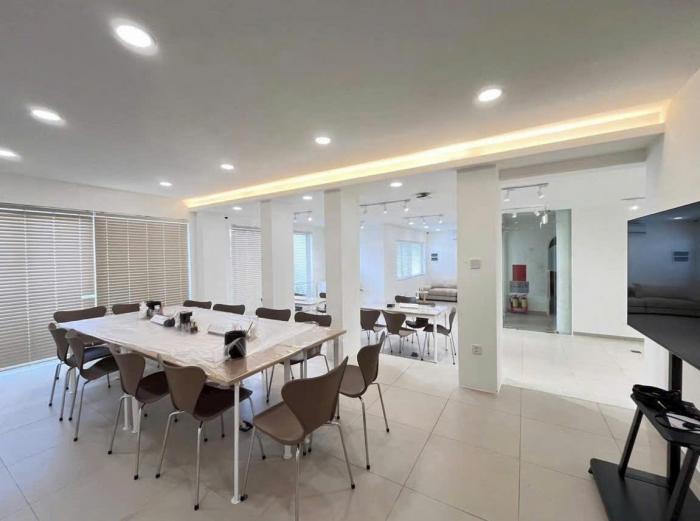 Cho thuê nhà mặt tiền đường Bàu Cát 3