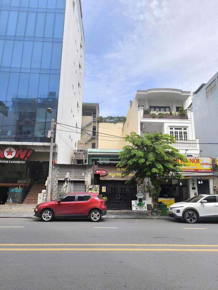 Cho thuê nhà mặt tiền đường Hoàng Hoa Thám quận Tân Bình