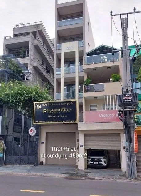 Cho thuê nhà mặt tiền 882 Lạc Long Quân quận Tân Bình