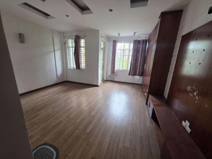 Cho thuê nhà mặt tiền 68 đường C1 quận Tân Bình