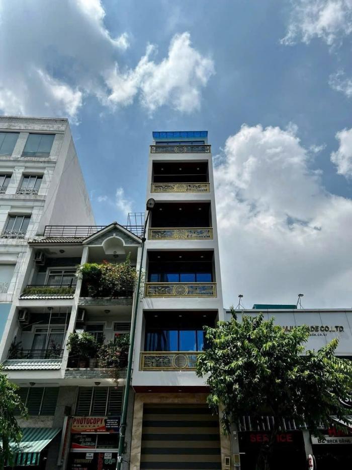 Cho thuê nhà nguyên căn mặt tiền đường Bạch Đằng