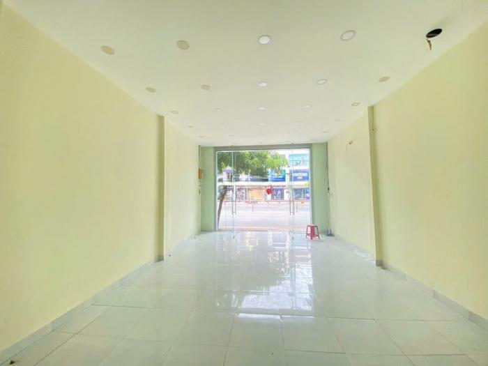 Cho thuê nhà mặt tiền 356 Cộng Hòa quận Tân Bình