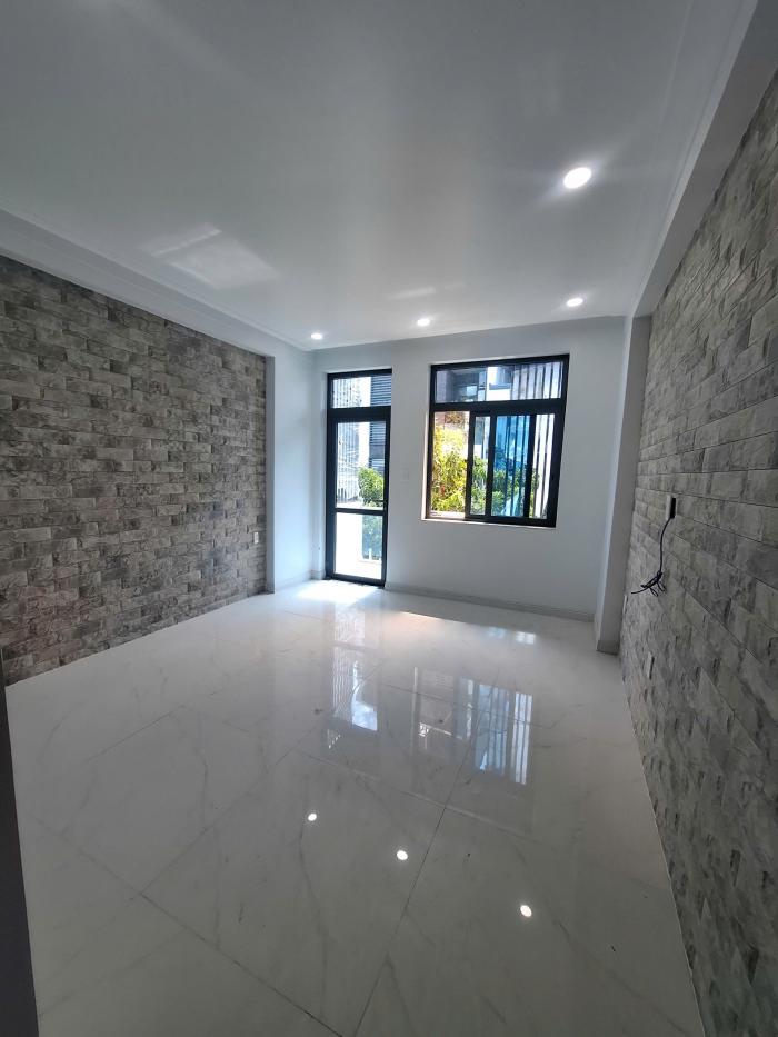 Cho thuê nhà mặt tiền 113 Nhất Chi Mai quận Tân Bình